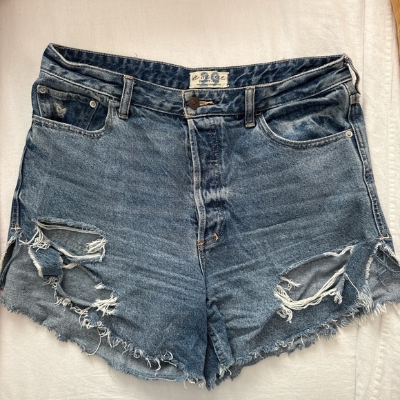 Distressed Denim Shorts - Picture 1 of 4